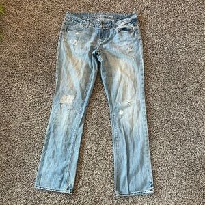 AEO Straight Distressed Jeans 8